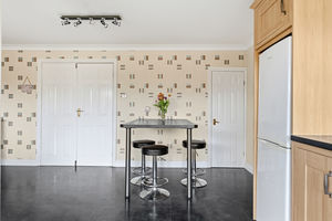 Photo 28- click for photo gallery